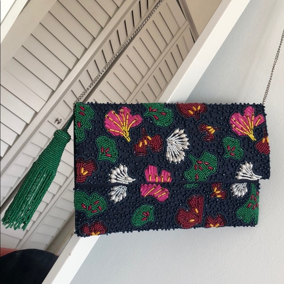 Flower clutch - Picture 3 of 3